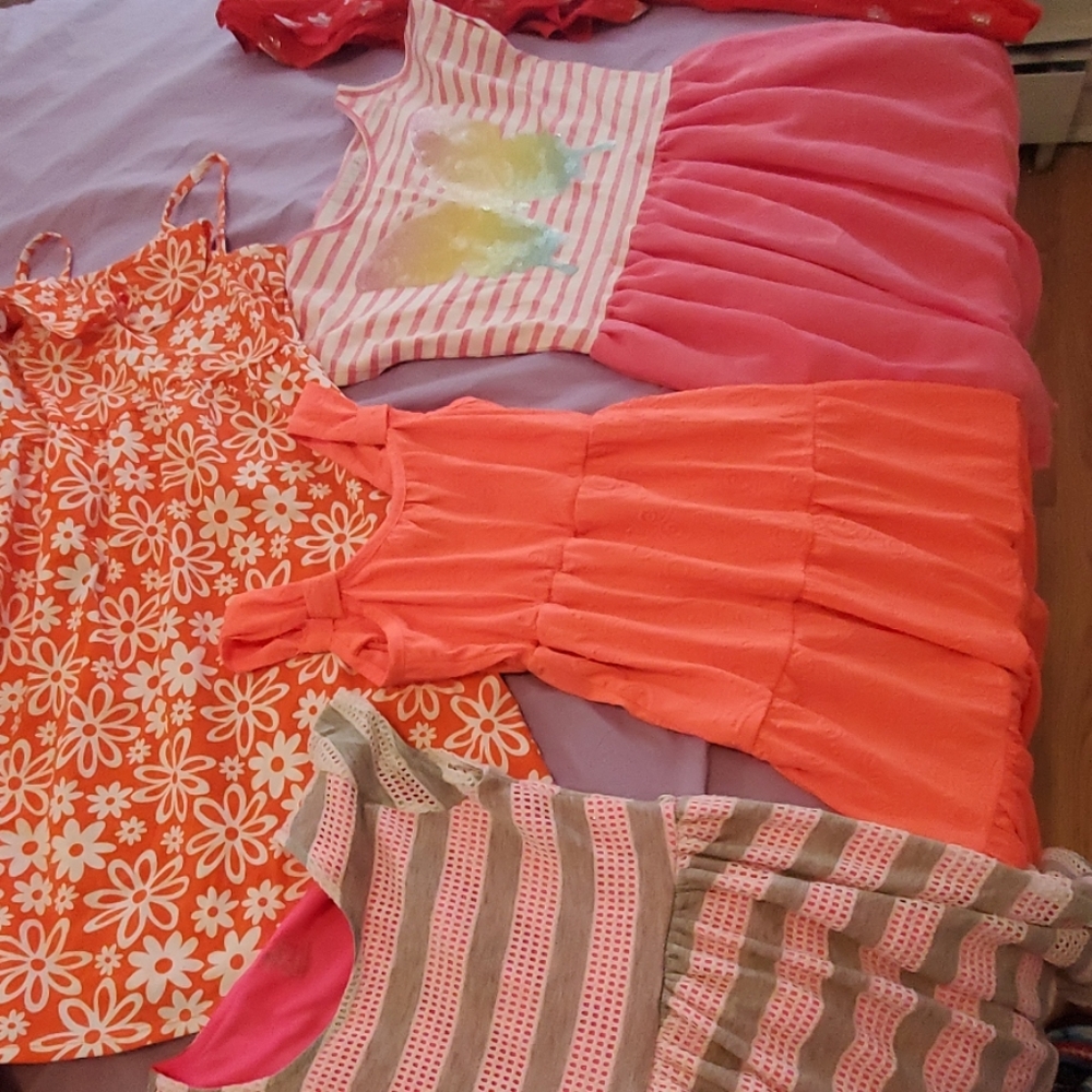 dresses - Picture 3 of 8